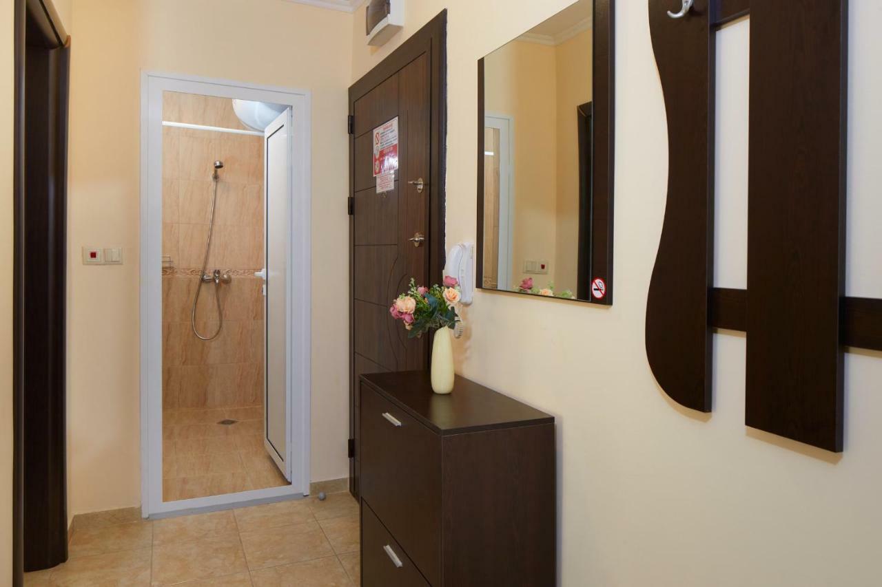 Feniks Apartments Несебър Екстериор снимка